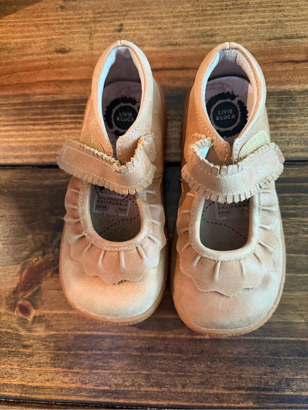 Girls Livie and Luca Tan Mary Jane Shoes with Velcro Strap, size 10, GUC